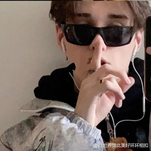 6686体育首席作者扮仙女