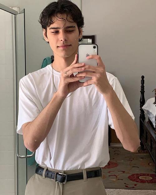 6686体育首席作者三生万物