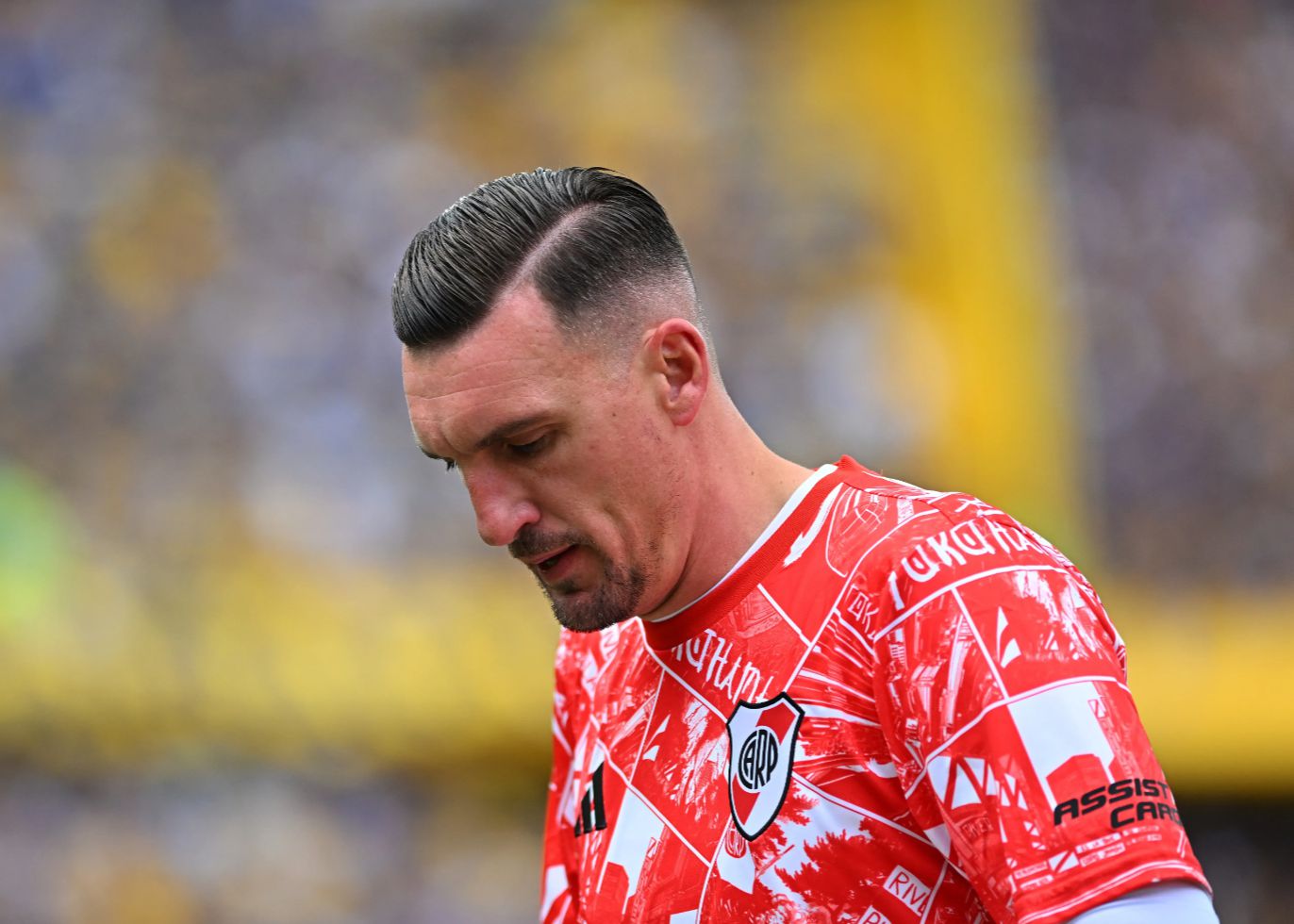 阿媒：阿根廷一工业园发生爆炸，河床守门员阿尔玛尼的家受损