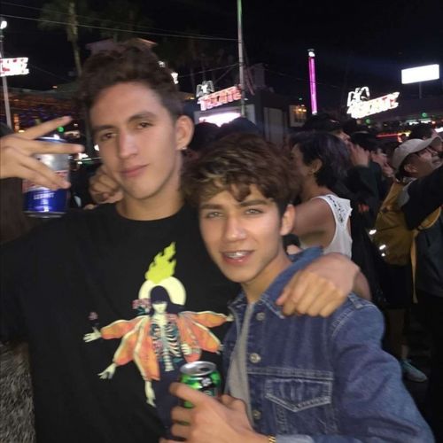 6686体育钻石作者Phoenix