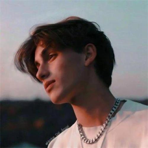 6686体育铜牌作者Percy