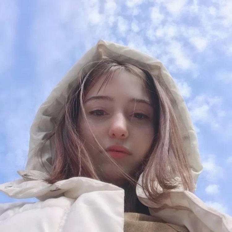 6686体育金牌作者Talia