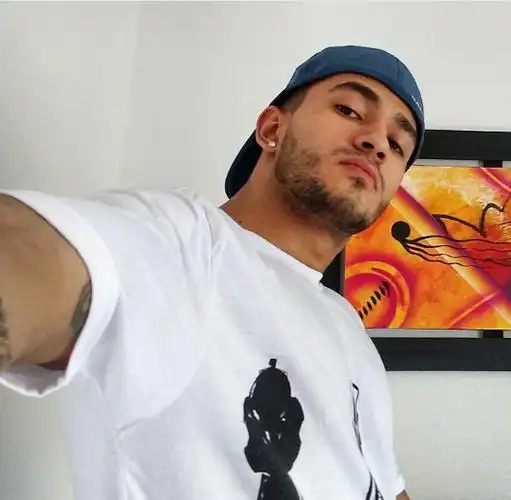 6686体育铜牌作者Bob