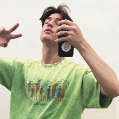 6686体育铜牌作者Isla