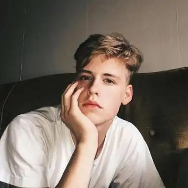 6686体育银牌作者蓝朋友