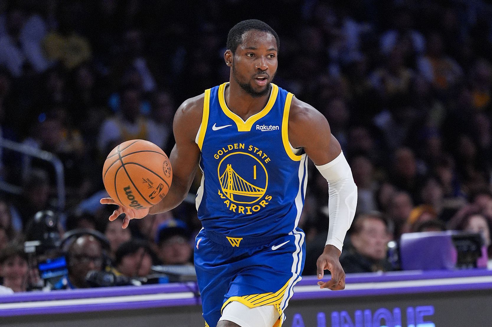 延续控球感！理查德&库明加半场高效合砍33分