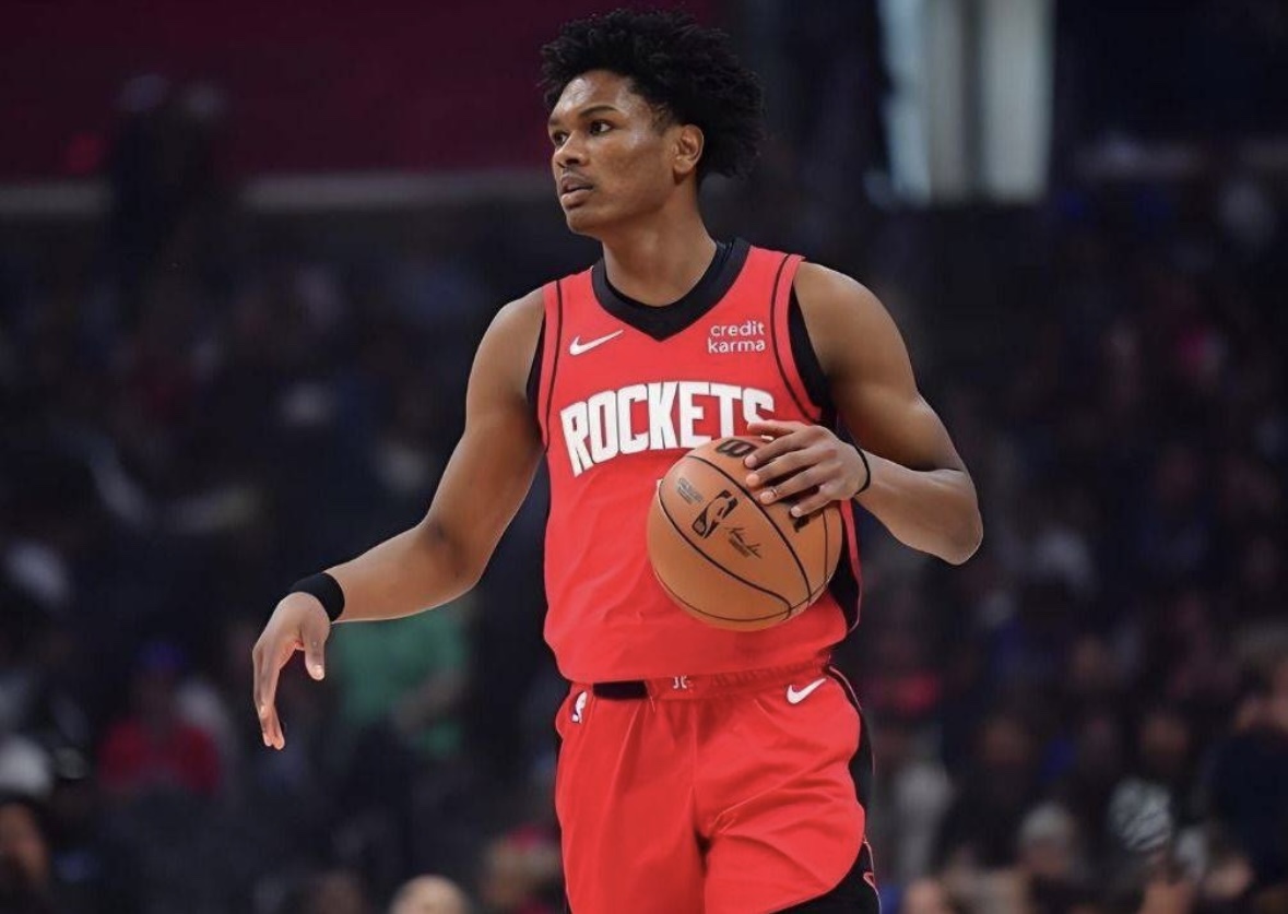 谢泼德：阿门警告我下次如果空位不直接投还带球，他就要揍我